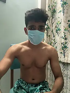 Naughtytomboy78 webkamerás műsora