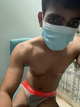 Naughtytomboy78 网络视讯表演