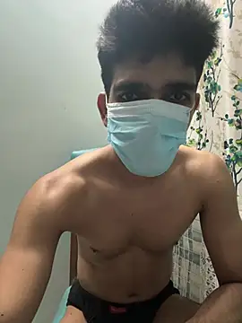 Naughtytomboy78 webkamerás műsora