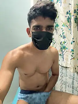 Naughtytomboy78 网络视讯表演