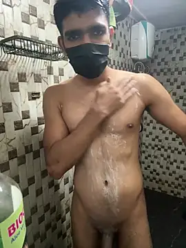 Show modela Naughtytomboy78 na web-kameri