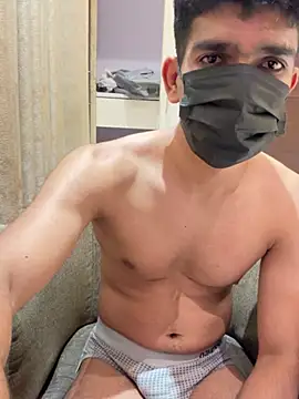 Naughtytomboy78 网络视讯表演