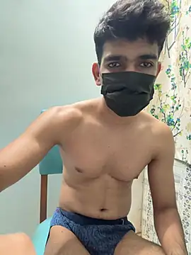 Show modela Naughtytomboy78 na web-kameri