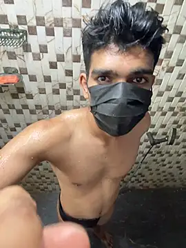 Show modela Naughtytomboy78 na web-kameri