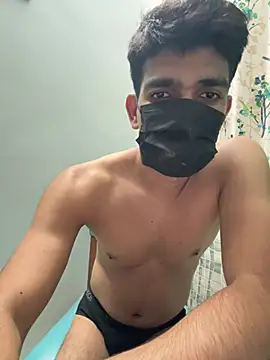 Naughtytomboy78 webkamerás műsora