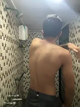 Naughtytomboy78 网络视讯表演