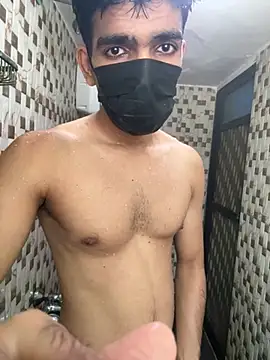 Naughtytomboy78 Show in webcam