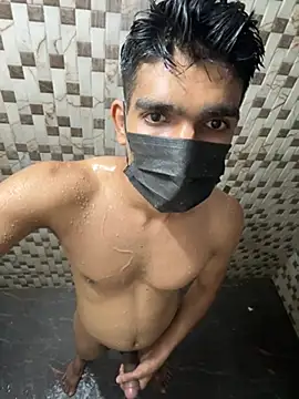 Naughtytomboy78 网络视讯表演