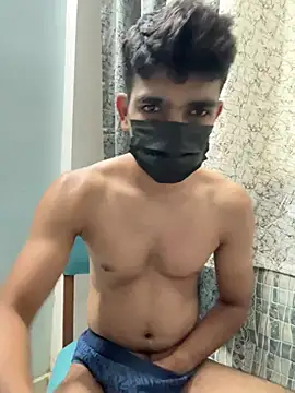 Show modela Naughtytomboy78 na web-kameri