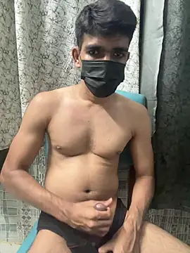 Naughtytomboy78 webkamerás műsora