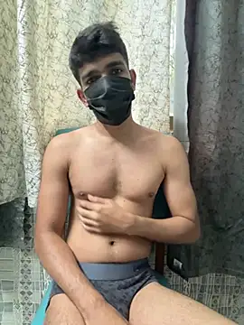 Naughtytomboy78 Pertunjukan Webcam