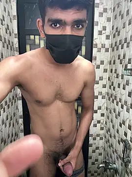 Show modela Naughtytomboy78 na web-kameri