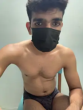 Naughtytomboy78 Pertunjukan Webcam