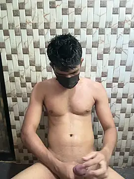 Show modela Naughtytomboy78 na web-kameri