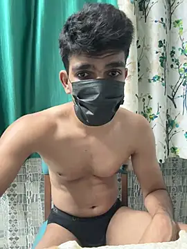 Naughtytomboy78 Pertunjukan Webcam