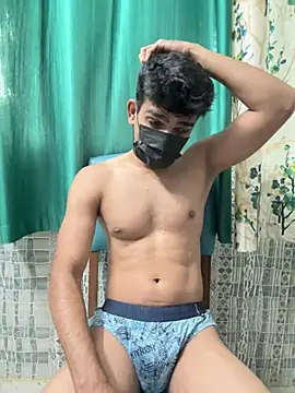 Naughtytomboy78のウェブカメラショー