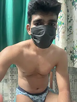 Show modela Naughtytomboy78 na web-kameri