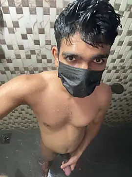 Show modela Naughtytomboy78 na web-kameri