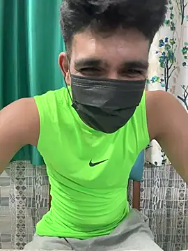 Naughtytomboy78 网络视讯表演
