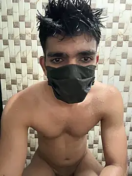 Naughtytomboy78 Pertunjukan Webcam