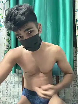 Show modela Naughtytomboy78 na web-kameri