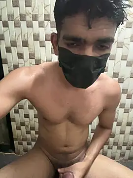 Naughtytomboy78 在線直播表演