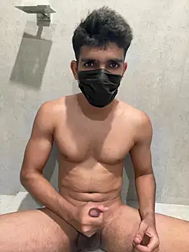 Naughtytomboy78 Pertunjukan Webcam
