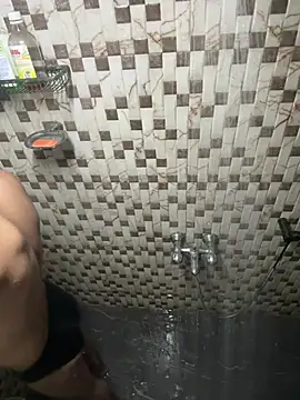 Naughtytomboy78 Show in webcam
