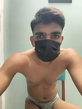 Pokazy przed kamerką – Naughtytomboy78