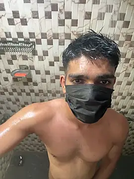 Naughtytomboy78 网络视讯表演