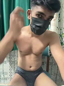 Naughtytomboy78 Show in webcam