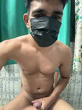 Naughtytomboy78 webkamerás műsora