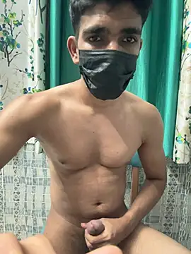 Show modela Naughtytomboy78 na web-kameri