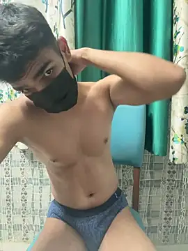Naughtytomboy78 网络视讯表演