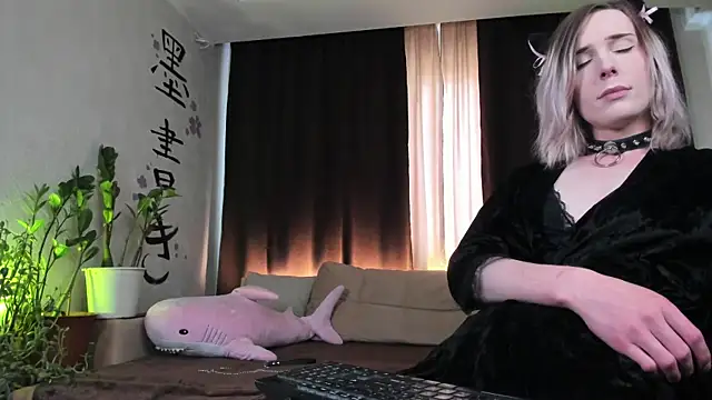 KayaNoir: вебкам-шоу