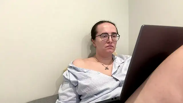 SofiaTease Chat XXX live