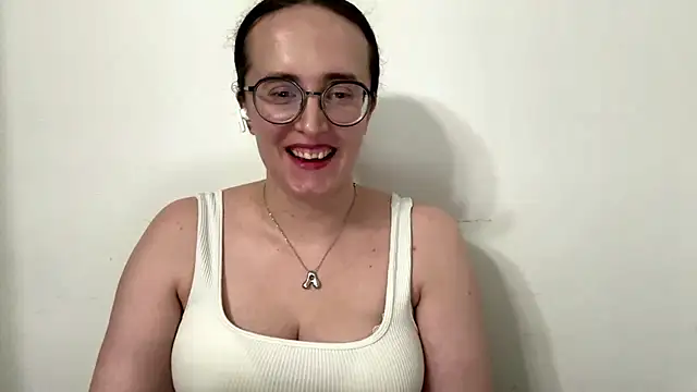 Chat +18 de SofiaTease ao vivo