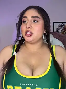 Selenee23's Webcam Show
