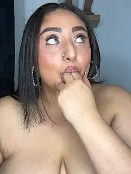 Selenee23's Webcam Show