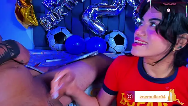 Zoe_Axel1 Show in webcam