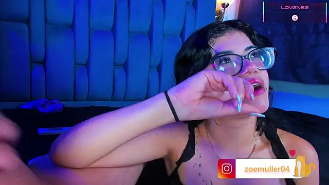 Zoe_Axel1 Show in webcam