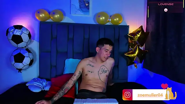 Zoe_Axel1 Adlı Modelin Web Kamerası Şovu