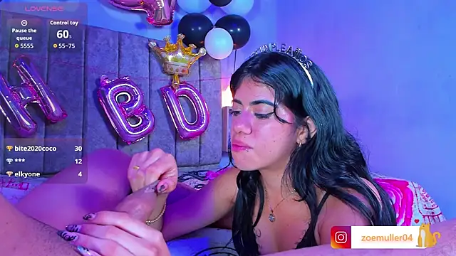 Zoe_Axel1 Adlı Modelin Web Kamerası Şovu