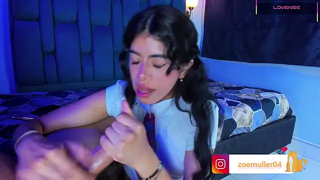 Zoe_Axel1n Webbikameraesitys