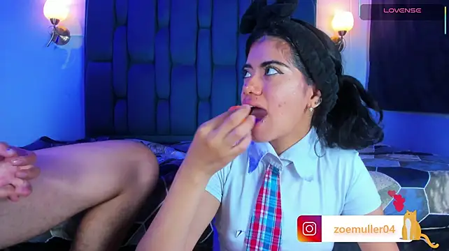 Pertunjukan Kamera Web Zoe_Axel1