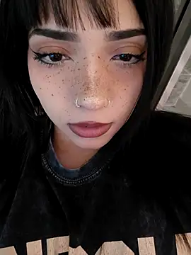 Hannae3n Live XXX chat