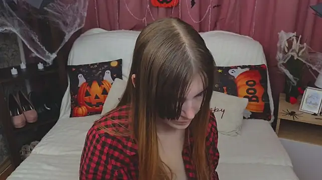 EmilyCuper_'s Live XXX Chat