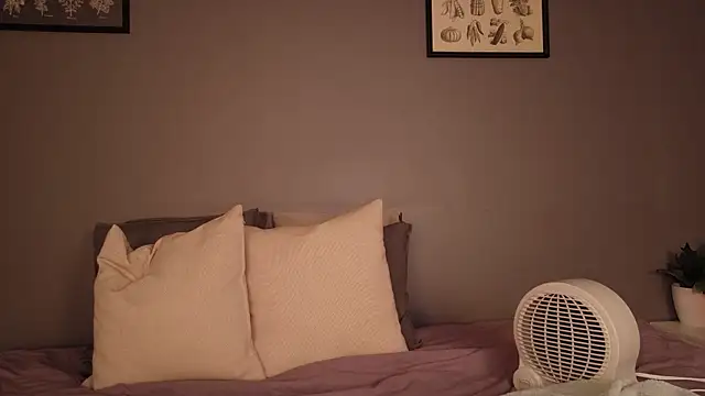 Pokój czatu na żywo – Charlotte_lovee_