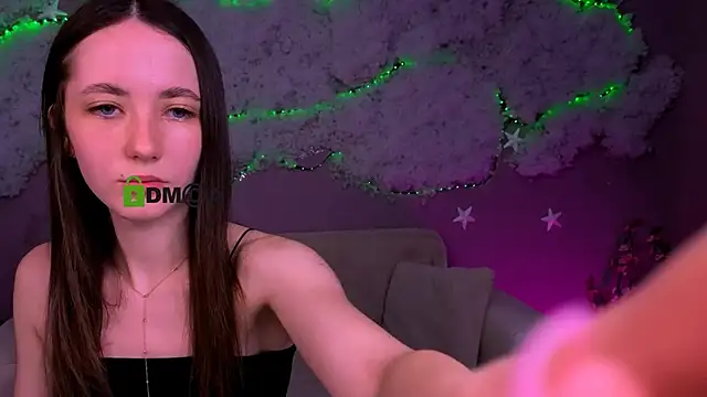 bella_dorn's Live XXX Chat
