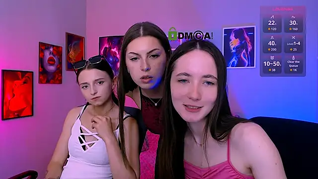 bella_dorn Show in webcam